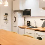 Charming 4P Apartment In The Heart Of The 18Th