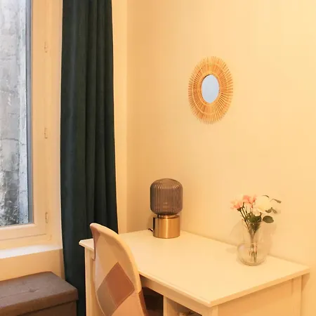 Charming 4p In The Heart Of The 18th Apartment Paris